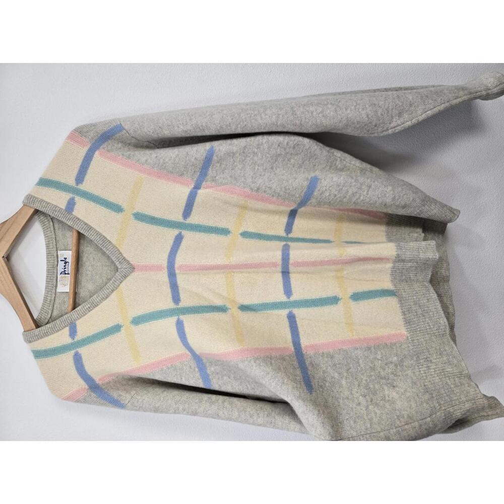 Vintage Pringle of Scotland 100% Lambswool V-Neck Sweater size XL